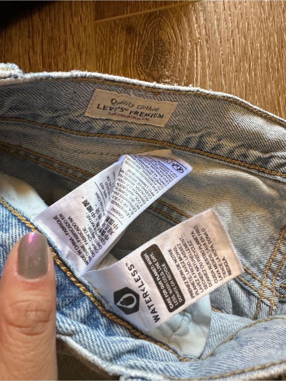 Levi's Premium 501 mid thigh jeans shorts - Picture 3 of 10